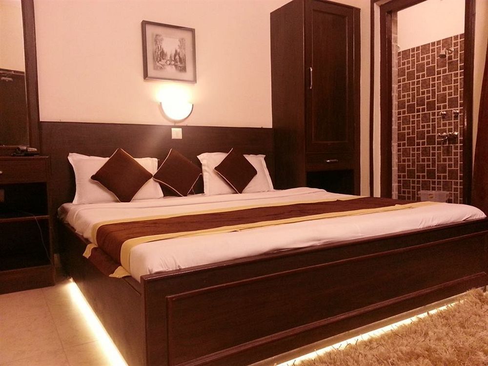 Hotel Varuna Varanasi Exterior foto